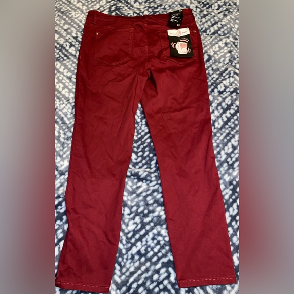 Curvy Pants - Picture 2 of 2